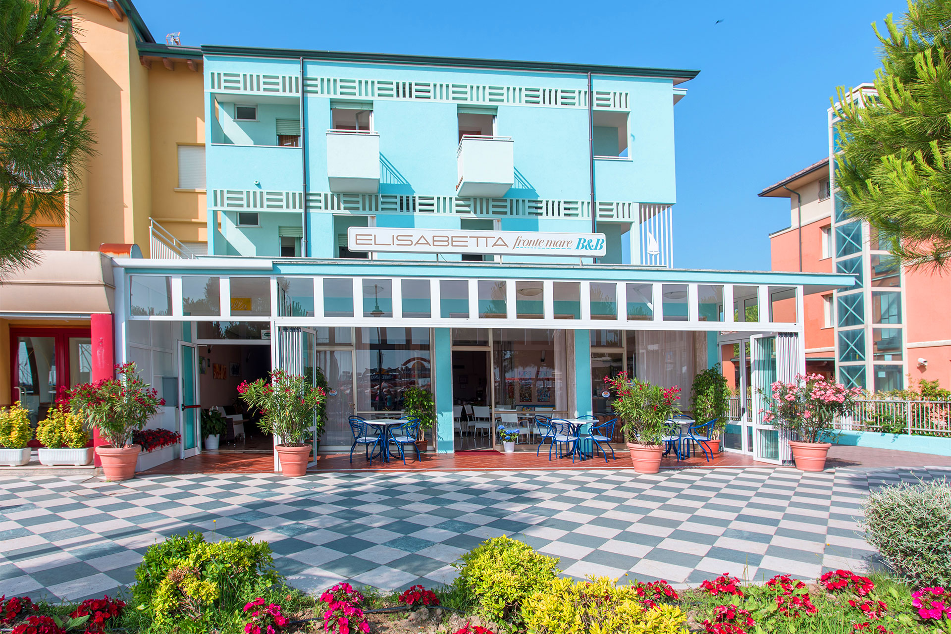 Hotel Residence Elisabetta 3 stelle Cesenatico - Famiglia Brighi